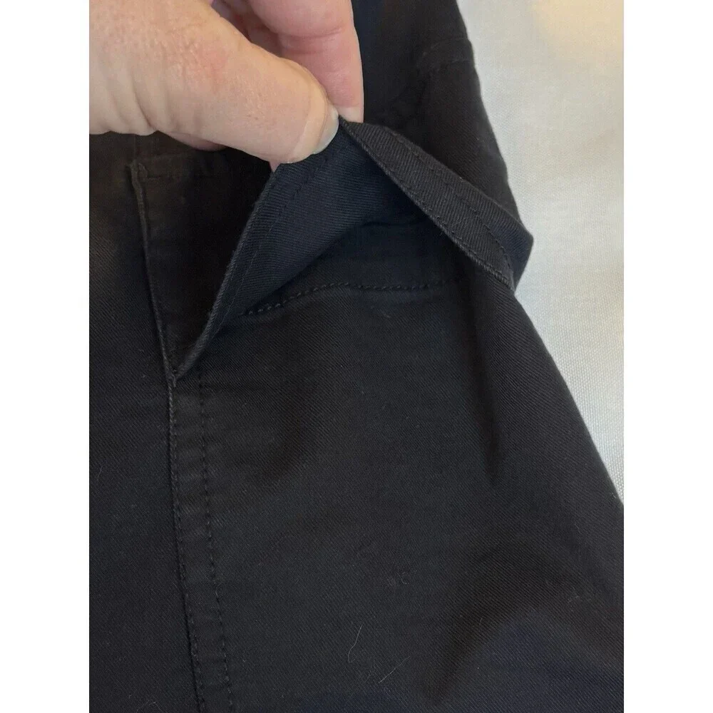 CHICOS Black Utility Cropped Twill Pants Size 8/10 (M) Wide Leg Cargo
